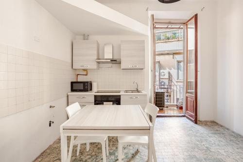 Lux Home - 600 meters from Duomo