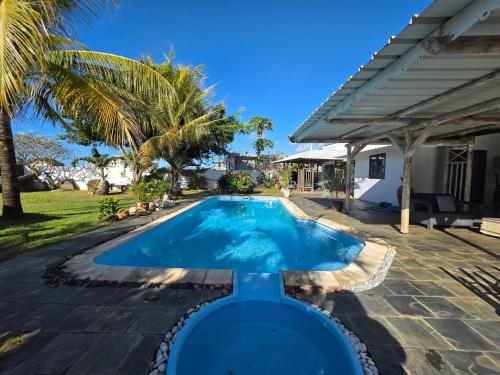 Bazén v ubytování Villa Privée Piscine 6 chambres nebo v jeho okolí