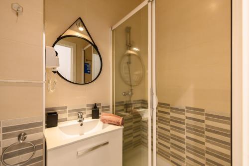 Barcelona habitación con comodidad y zonas compartidas Gran Vía-Madrid T emporal SBE1013