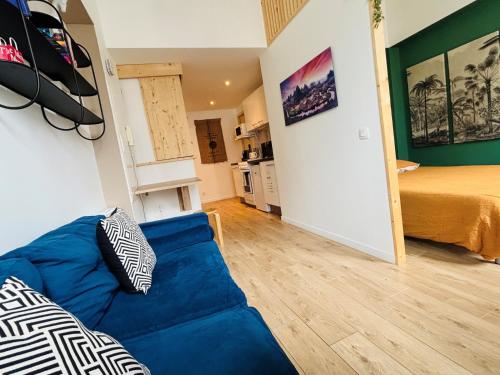 Μια τηλεόραση ή/και κέντρο ψυχαγωγίας στο Appartement 2P aux portes de Bordeaux !