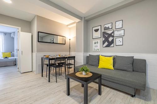 GMC Turistics - La Casita de Atarazanas