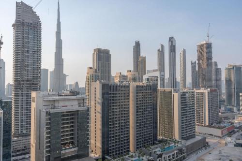 Free housekeeping visits during your stay - StayShort - Business Bay for 2 people with Amazing City Views