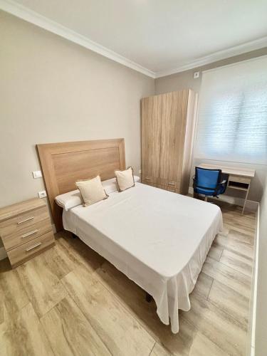 New, modern and in Triana