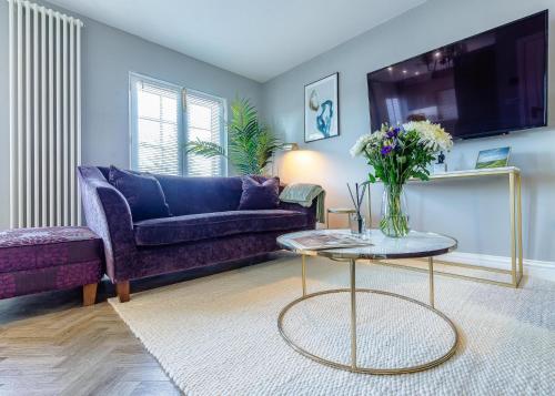 Televisyen dan/atau pusat hiburan di Harper Luxe Serviced Apartments Dunstable