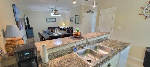 Kuchyň nebo kuchyňský kout v ubytování Los Cabos II 4