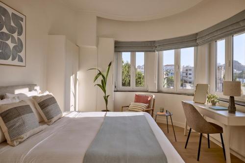 Acropolis Deluxe Residence