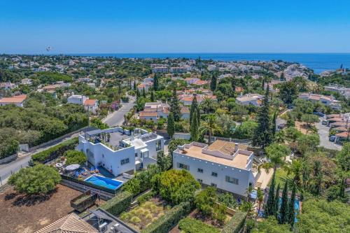 Villa Sylisia by Villa Plus