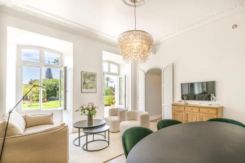 LB Vacation Rentals I Luxurious 1BR with parking & terrace