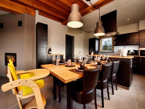 Η κουζίνα ή μικρή κουζίνα στο Holiday Home in Nadrin Filly with Garden