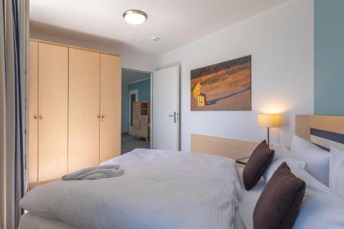 Ferienwohnung Ostseesonne - 5-Sterne-Urlaub mit Balkon direkt an der Ostsee photo 3