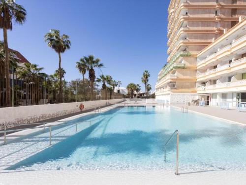 Live Americas Beach pool 2