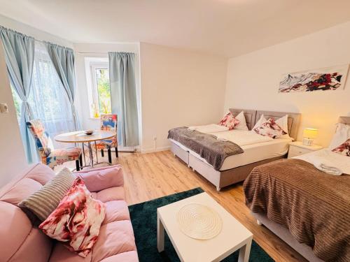 Postel nebo postele na pokoji v ubytování Stay for Work Salzburg Apartment