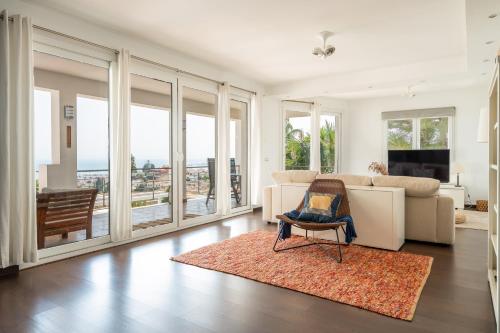 Spacious 3BR Villa with Private Pool and Sea Views