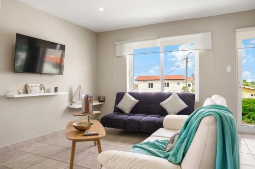 Χώρος καθιστικού στο New, cozy & close to everything