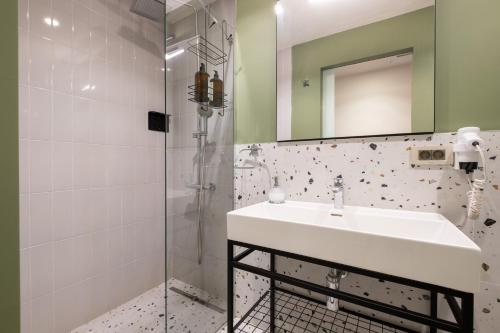 Ένα μπάνιο στο Galata 21,1