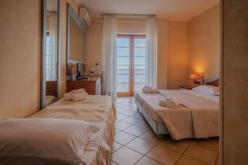 Gallery image of Club Residenza del Golfo in Praia a Mare