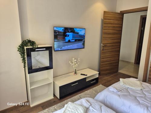 TV a/nebo společenská místnost v ubytování Aeroperla Prestige Casablanca Airport
