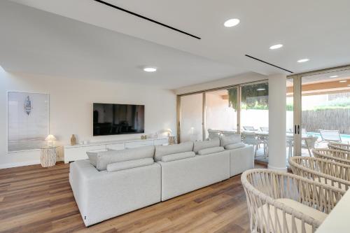 Salgados Premium Beach Villa by DA'Home
