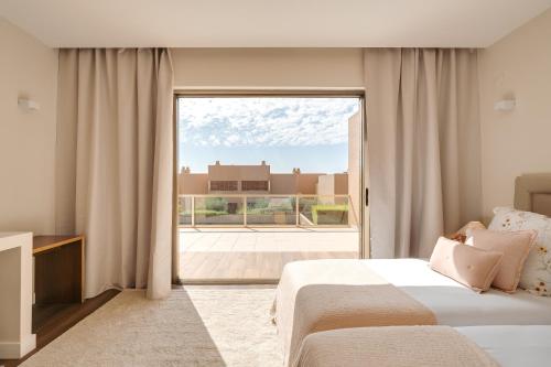 Salgados Premium Beach Villa by DA'Home