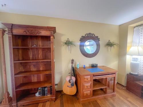 Photo de la galerie de l'établissement Tropical Garden Tranquility HNL condo, à Honolulu