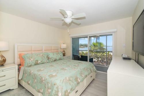 Ένα ή περισσότερα κρεβάτια σε δωμάτιο στο Kaibo Hacienda Condo