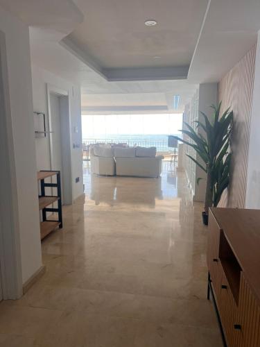 Luxury Beachfront Apartment Bright and Spacious by TuriVida
