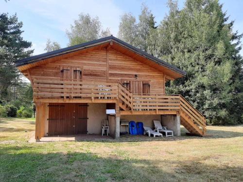 Chalet spacieux avec grand parc à Lans-en-Vercors - FR-1-515-15