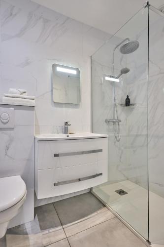 Ένα μπάνιο στο The Originals Boutique, Hôtel de la Balance, Montbéliard