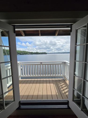 Gallery image of Valhalla in Sunapee
