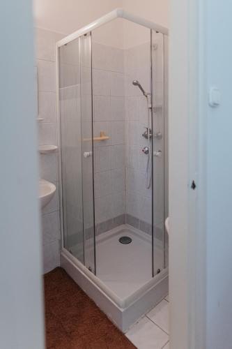 Ένα μπάνιο στο Malomerdő Panzió