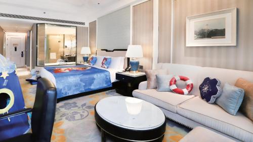 Χώρος καθιστικού στο InterContinental Chengdu Global Center by IHG
