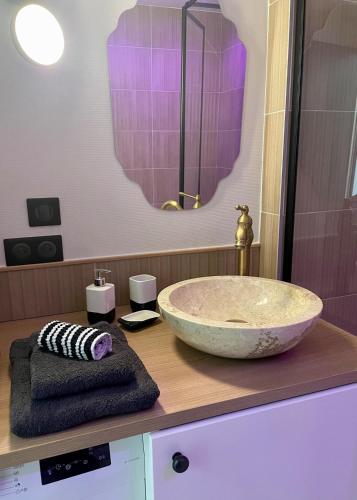 Ένα μπάνιο στο Charming studio peaceful stay
