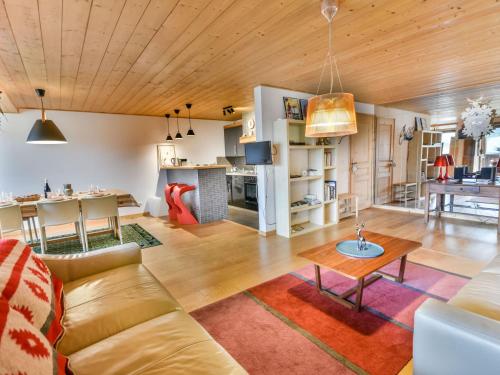 Spacieux T4 proche des pistes avec terrasse et parking - 6-8 pers.