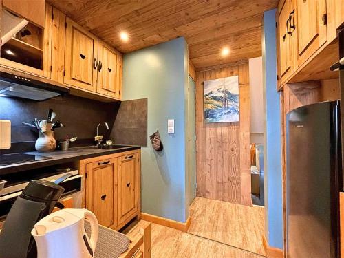Appartement tout équipé 5 pers, aux pieds des pistes, balcon ouest, Les Menuires - FR-1-452-78