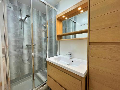 Appartement tout équipé 5 pers, aux pieds des pistes, balcon ouest, Les Menuires - FR-1-452-78
