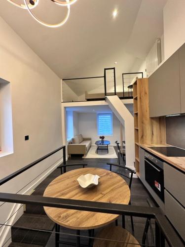 Kuchyň nebo kuchyňský kout v ubytování Cozy House in City Center