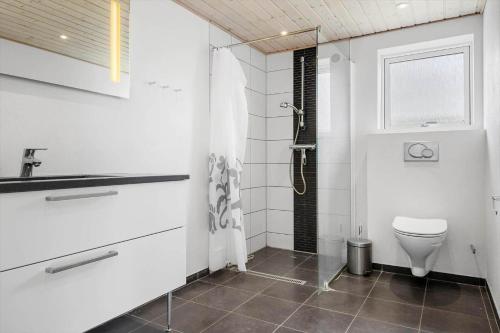 Koupelna v ubytování 0259-Romo-Lyngvejen-89-B