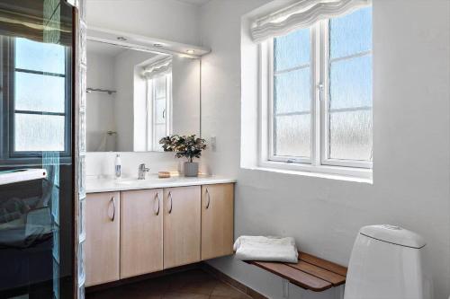 Ένα μπάνιο στο 0395-Romo-Sonder-Frankel-48