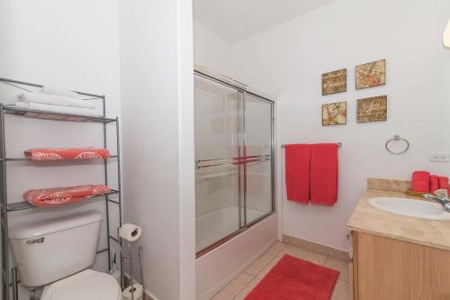 Koupelna v ubytování Korner Kai Condo