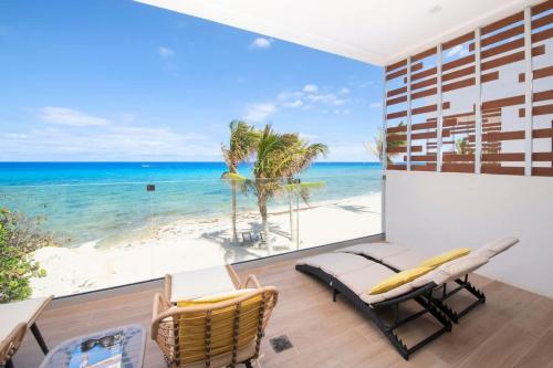 Silver Reef 2 Oceanfront Condo