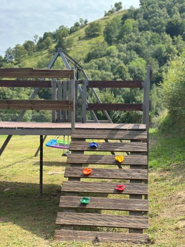 Kawasan permainan kanak-kanak di Superbe grange sur une colline
