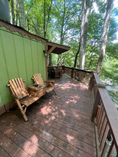 Κήπος έξω από το Bear Lodge Inn - Banner Elk Peaceful & Cozy Cabin Retreat