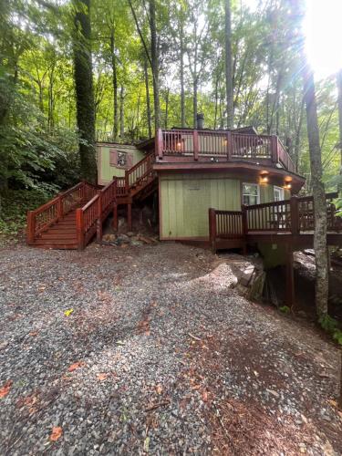Φωτογραφία από το άλμπουμ του Bear Lodge Inn - Banner Elk Peaceful & Cozy Cabin Retreat σε Banner Elk