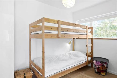 a bedroom with two bunk beds in a room at 873-Melby-Bygtoften-3 in Melby
