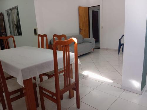 Ruang duduk di Casa pousada verde Guarapari