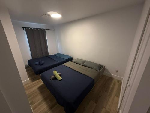 Gallery image of 3 bedrooms apartment near the village - A in Montréal