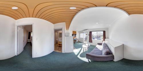 Ein Sitzbereich in der Unterkunft Hideaway of Rotorua