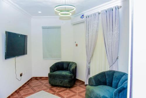 Spacious 2 BDR Fast Wi-Fi Games