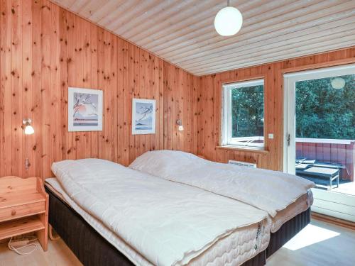 Postel nebo postele na pokoji v ubytování 6 person holiday home in Bindslev-By Traum