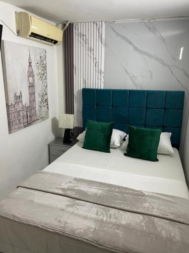 Una cama o camas en una habitación de Hotel Bahia Suite In